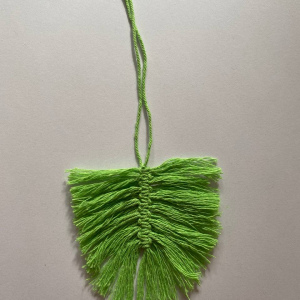 Makramee Feder pastell grün