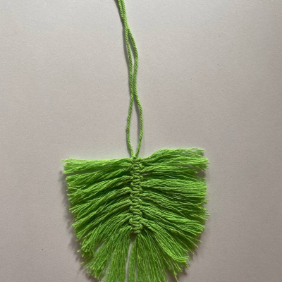 Makramee Feder pastell grün